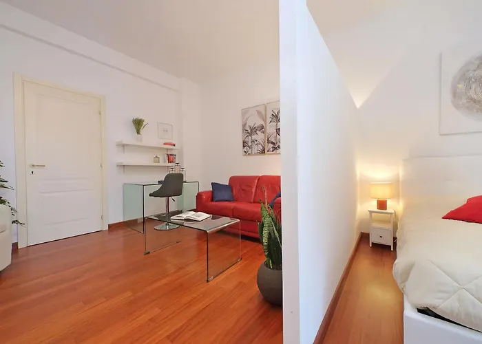 別荘 Modern Near Metro Malatesta With Balcony & Wi-fi ローマ