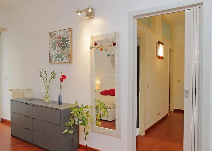 Modern Near Metro Malatesta With Balcony & Wi-fi * ローマ