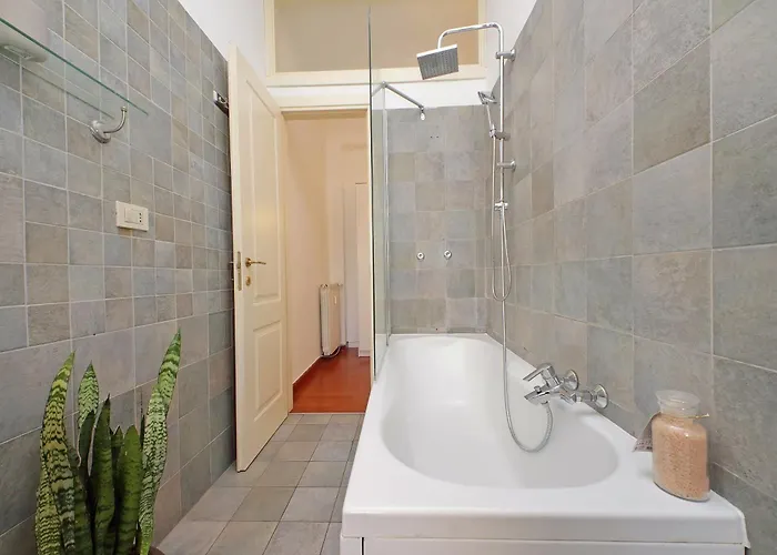 Modern Near Metro Malatesta With Balcony & Wi-fi